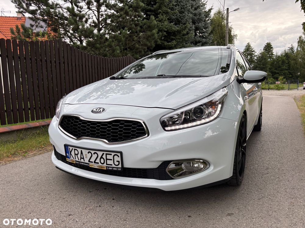 Kia Ceed 1.6 CRDi 128 ISG SW Dream-Team Edition - 5