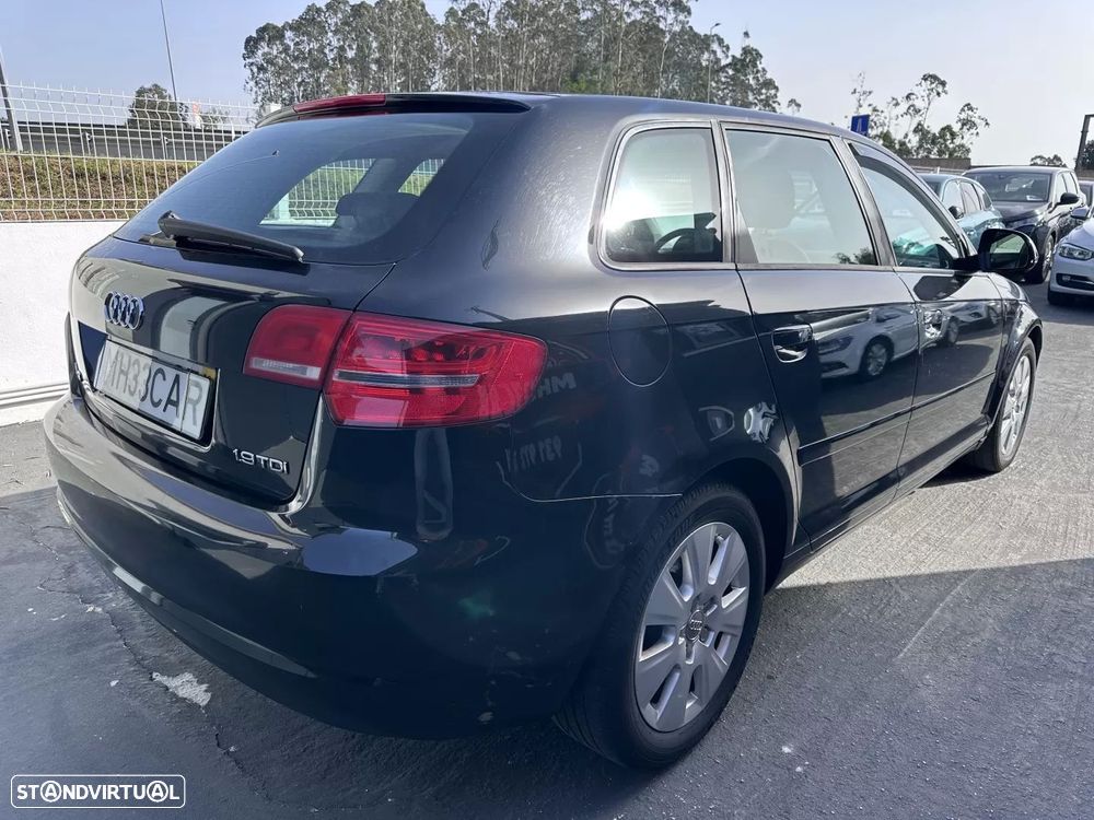 Audi A3 Sportback 1.9 TDi Sport - 4