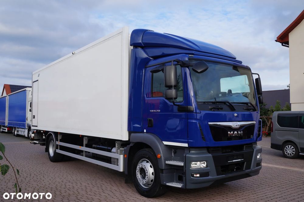 MAN TGM 18.250 EURO 6 CHŁODNIA KONTENER 7.50 m 199 TYS KM - 2