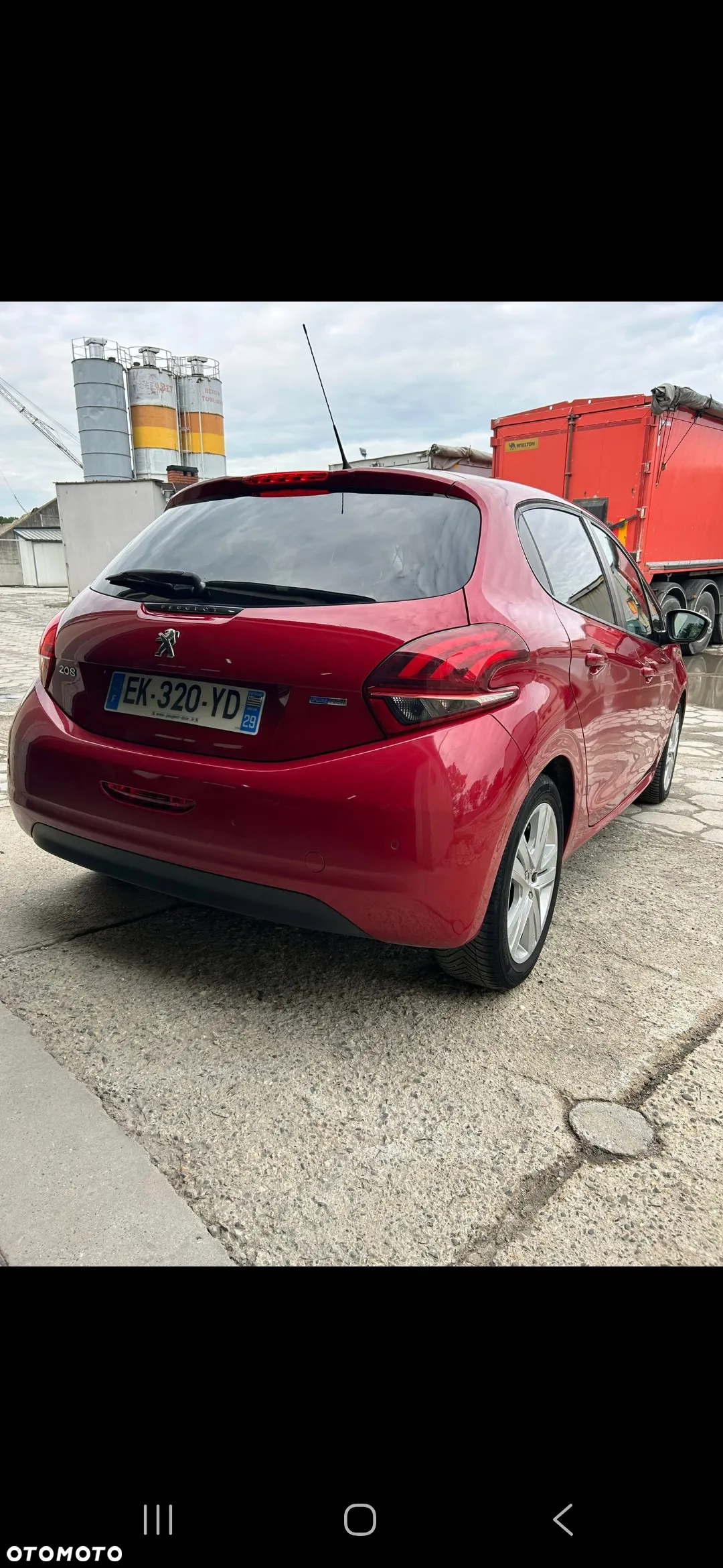 Peugeot 208 1.2 PureTech Style - 8