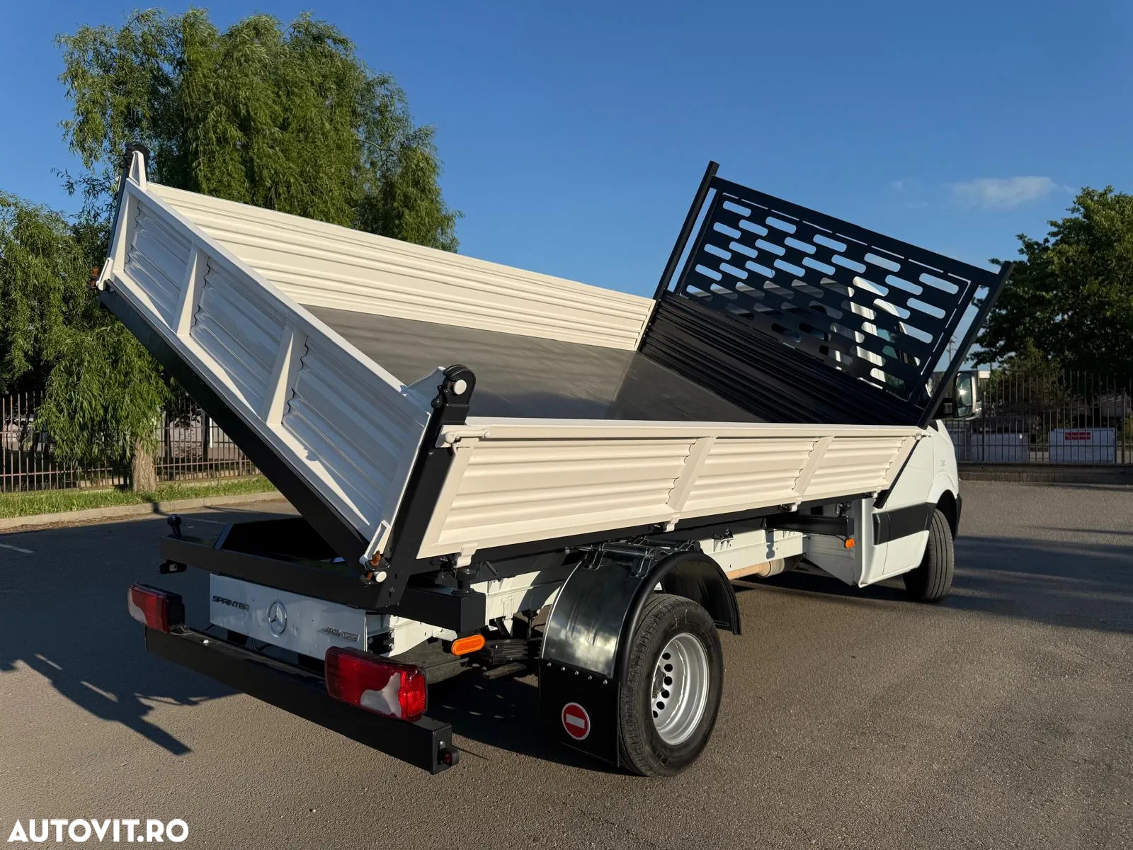 Mercedes-Benz Sprinter - 29