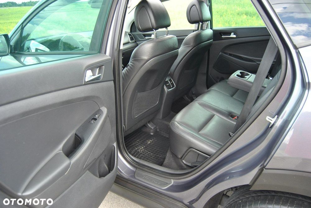 Hyundai Tucson blue 1.7 CRDi 2WD Advantage - 13