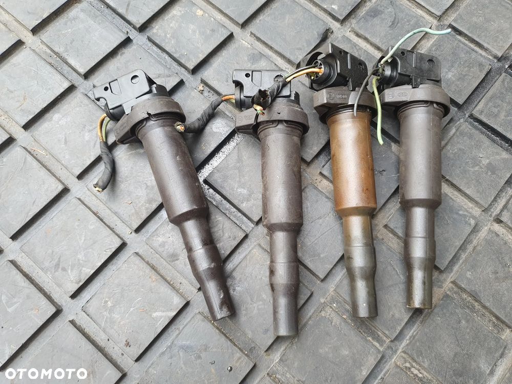 CEWKI ZAPŁONOWE CITROEN C3 DS3 PEUGEOT 207  208 1.4 VTI KOMPLET 4 SZT + WTYCZKI INSTALACJA - 1