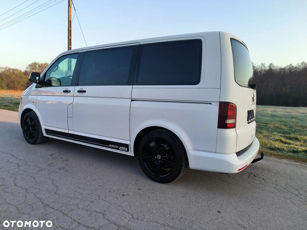 Volkswagen Multivan - 16