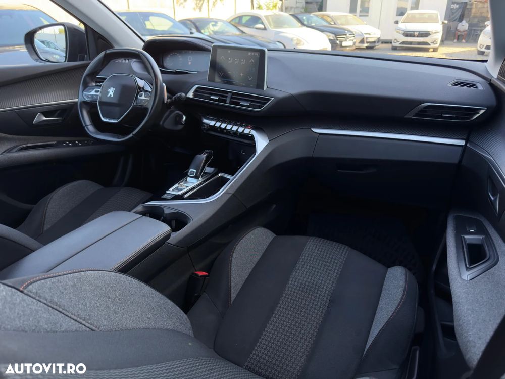 Peugeot 3008 1.5 BlueHDI S&S EAT8 Allure - 5