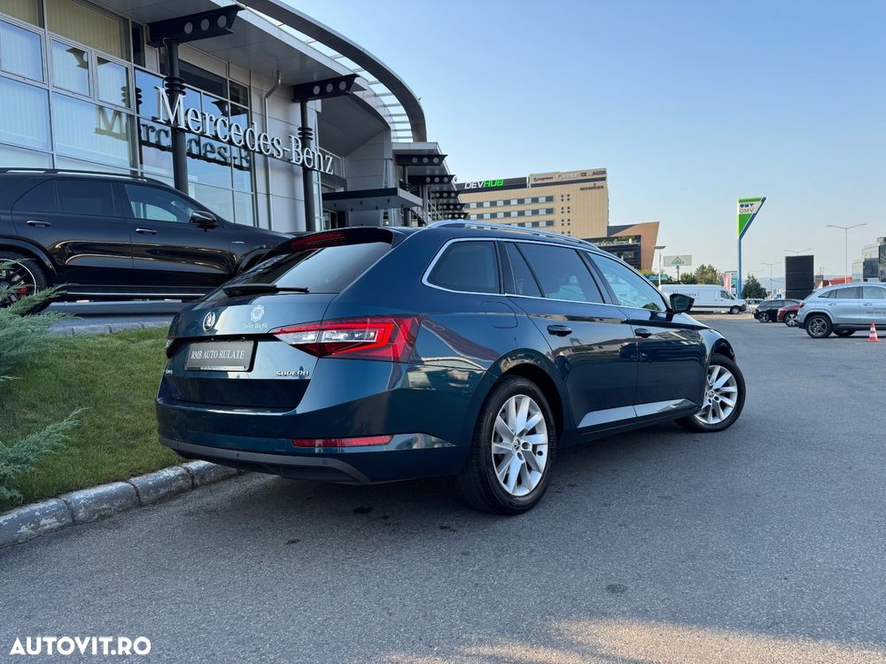 Skoda Superb 1.6 TDI DSG Ambition - 7