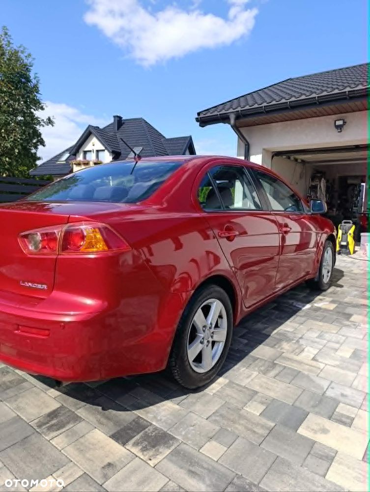 Mitsubishi Lancer 1.5 Invite - 5