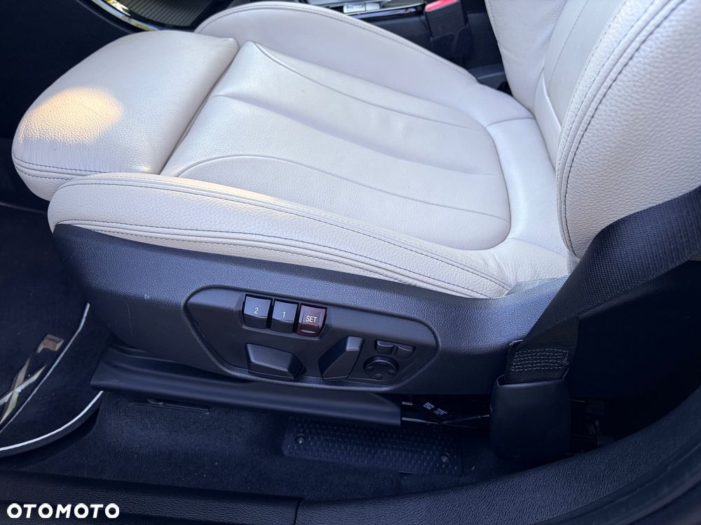 BMW X1 - 17