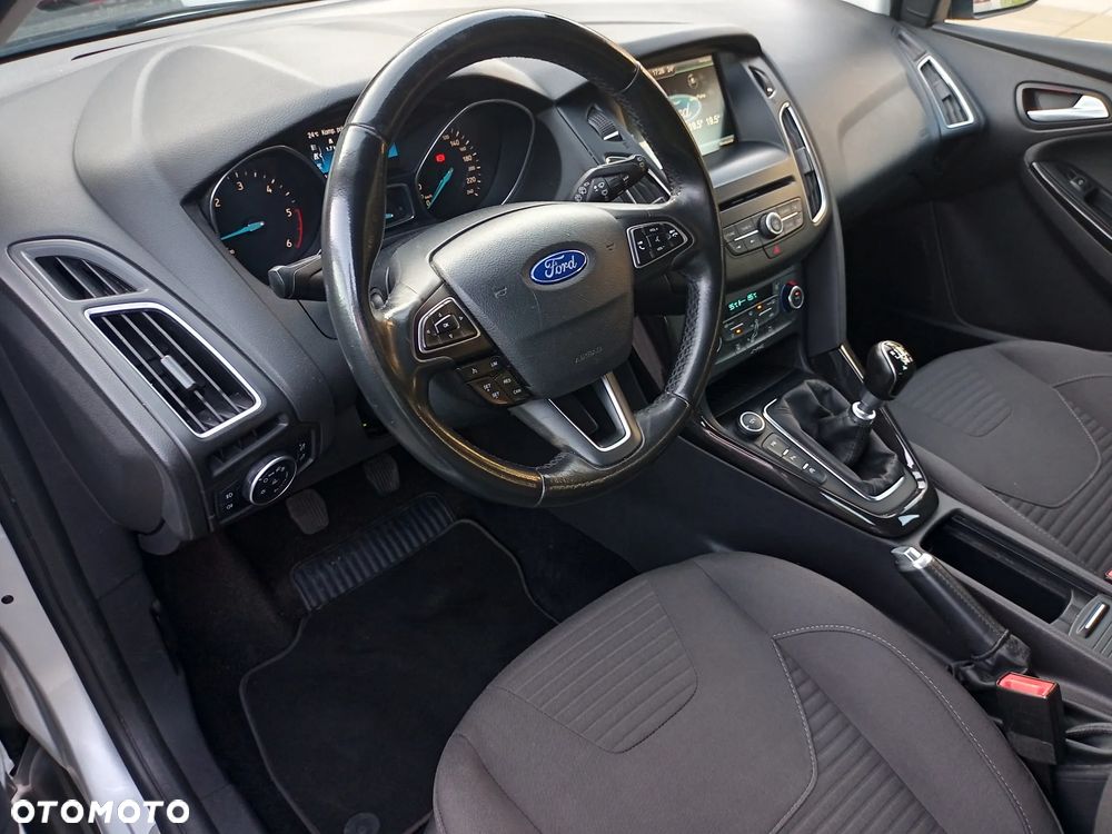 Ford Focus 1.5 TDCi Titanium - 17