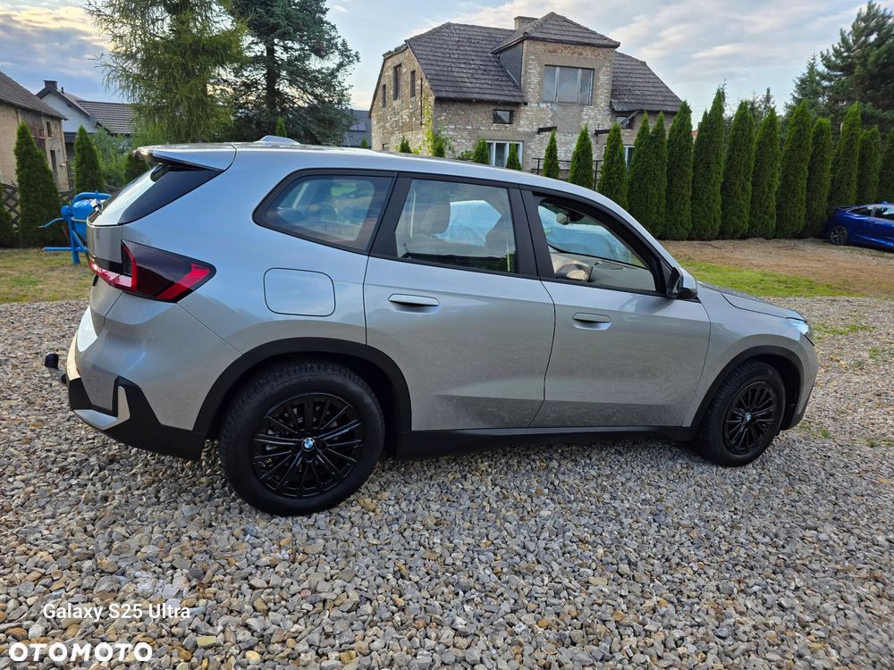 BMW iX1 eDrive20 - 22