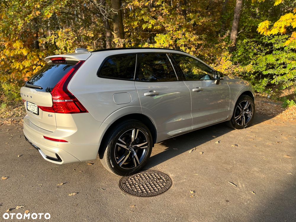 Volvo XC 60 B4 B Plus Dark - 17