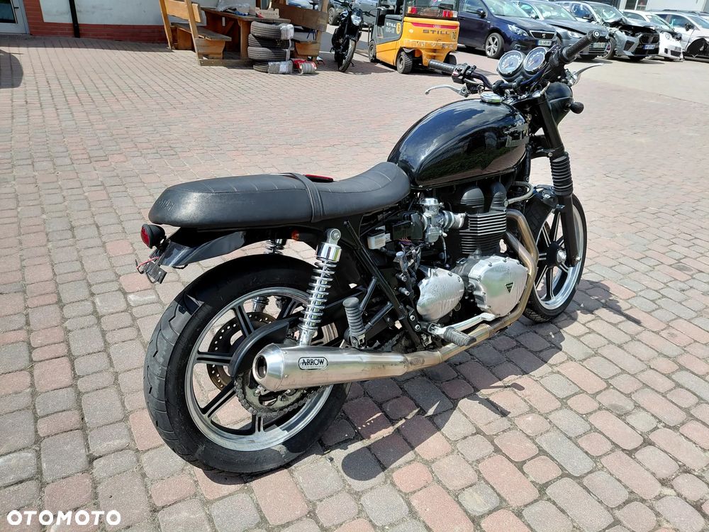 Triumph Bonneville - 5