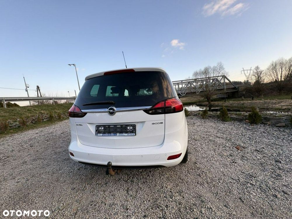 Opel Zafira - 9