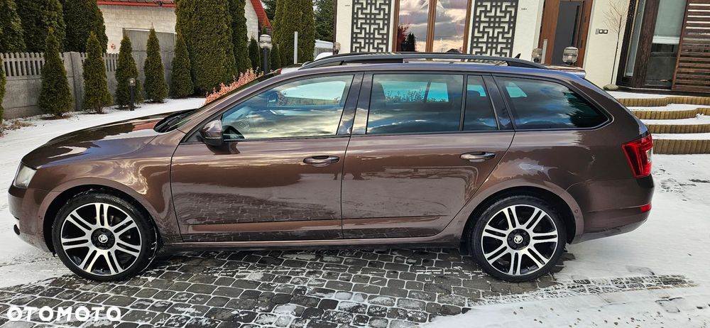 Skoda Octavia 2.0 TDI DSG Ambition - 5
