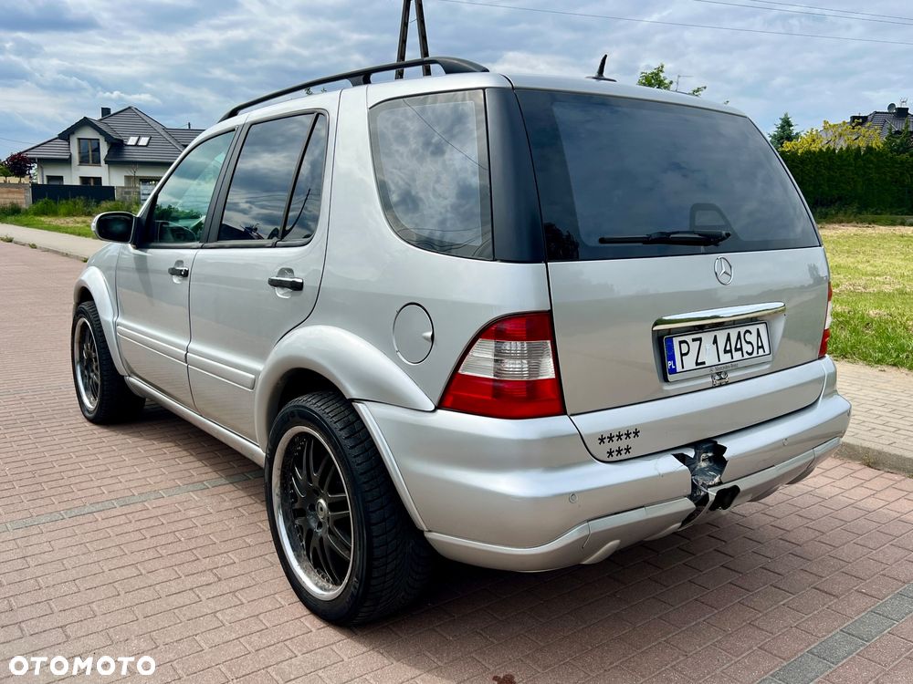 Mercedes-Benz ML 500 - 4