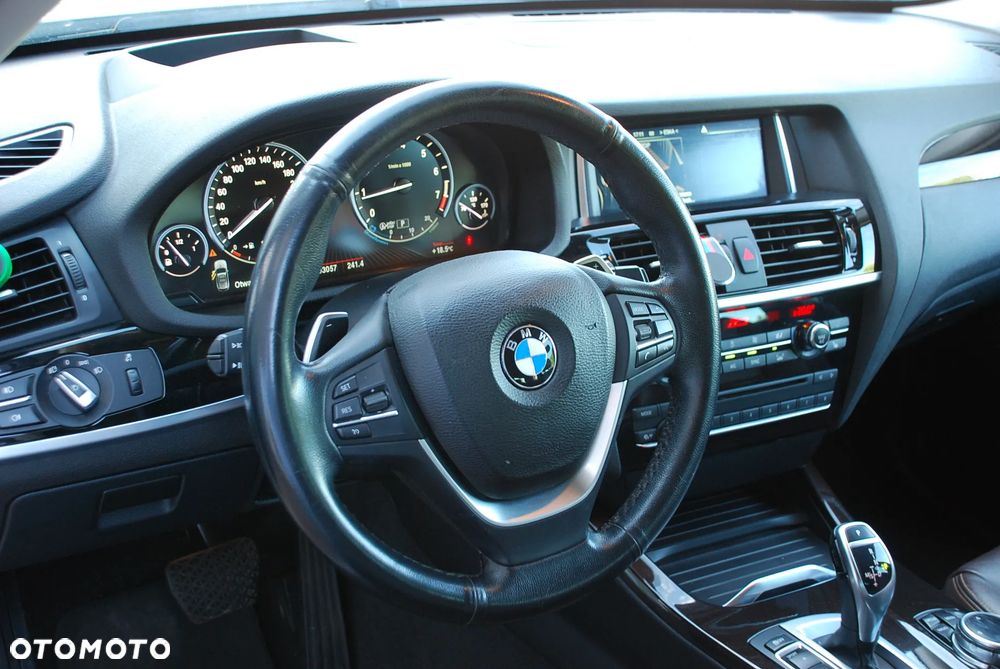 BMW X3 xDrive28i xLine - 15