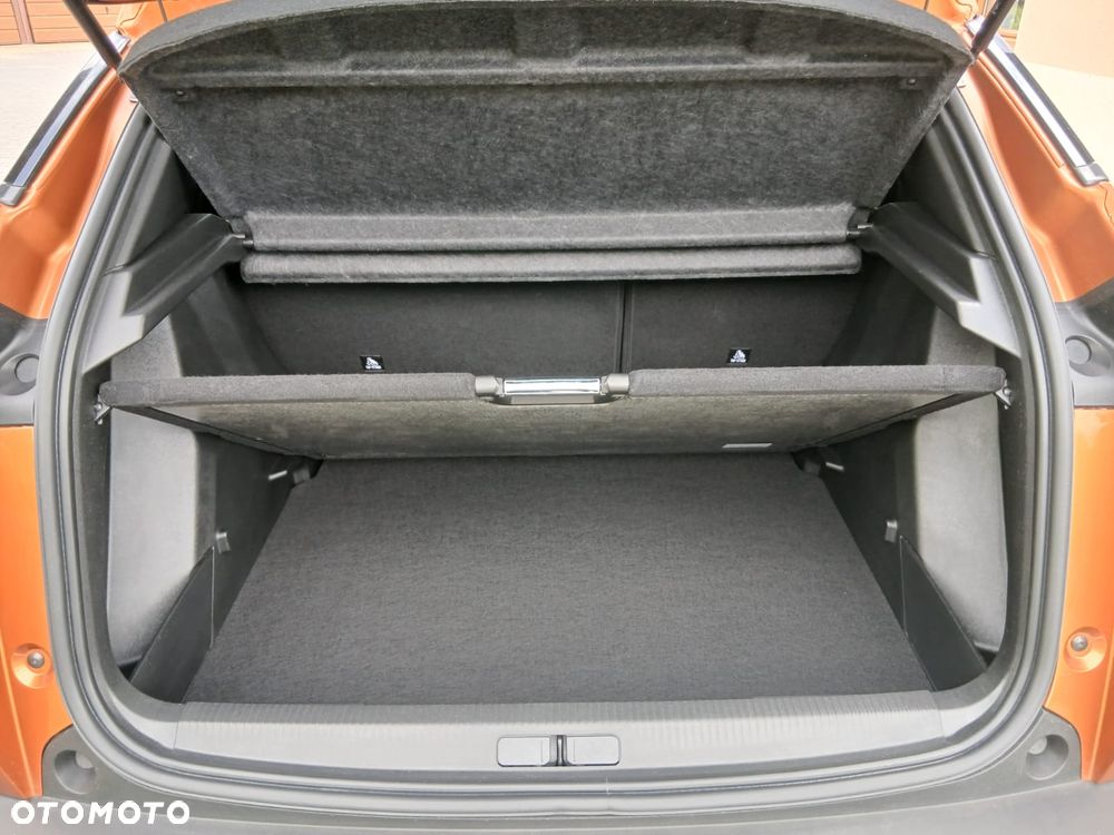 Peugeot 2008 1.2 PureTech Allure Pack S&S EAT8 - 12