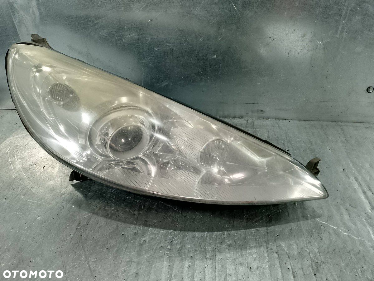 LAMPA PRZÓD PRAWA XENON PEUGEOT 407 - 2