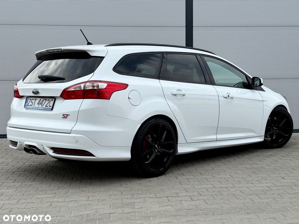 Ford Focus 2.0 EcoBoost ST mit Leder-Sport-Paket - 15
