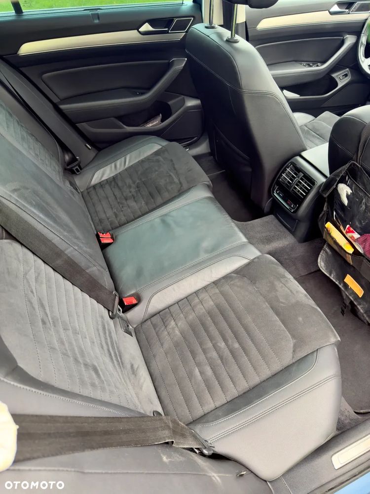Volkswagen Passat 2.0 TDI SCR Highline - 5