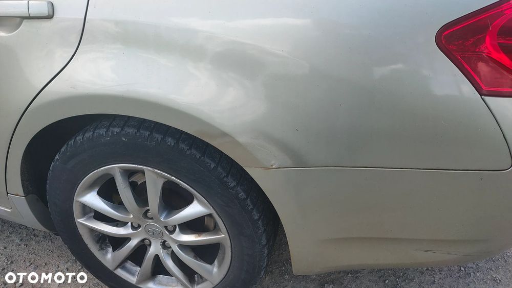 Infiniti G 3.5 AWD - 6