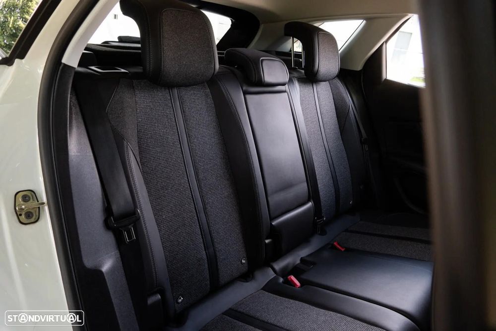 Peugeot 3008 1.5 BlueHDi Allure Pack - 22