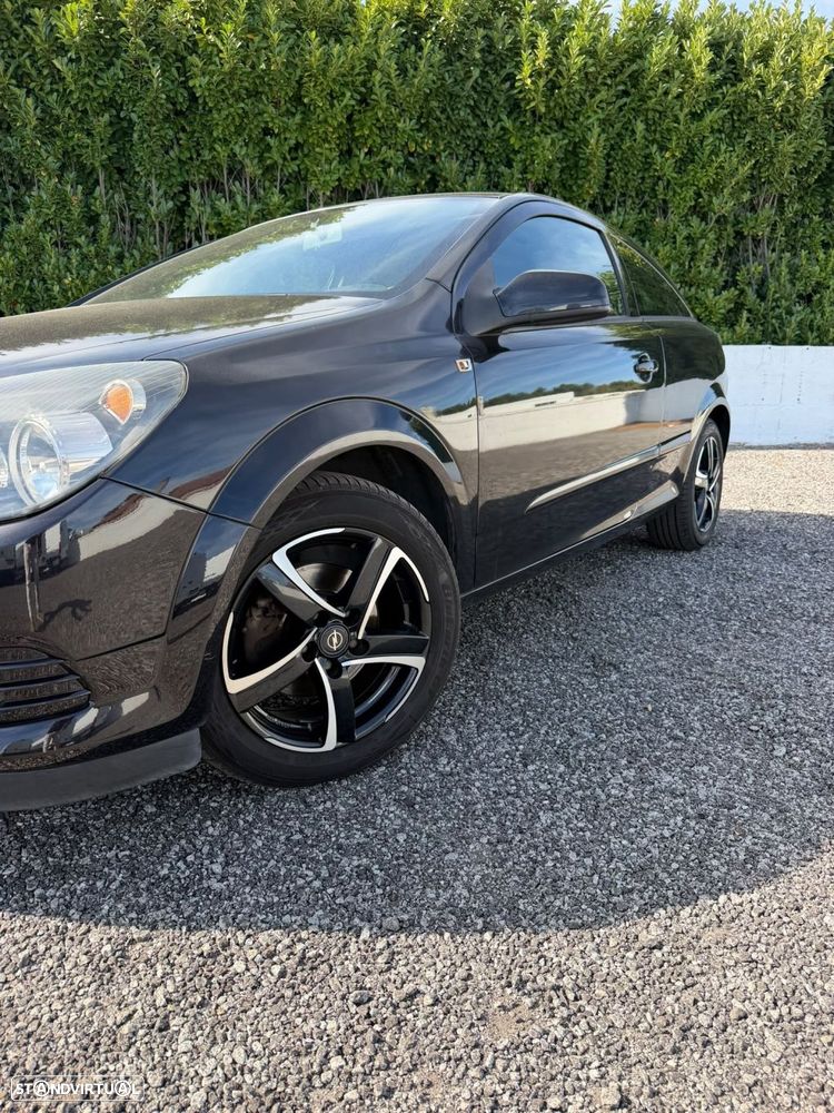Opel Astra GTC 1.3 CDTi - 21