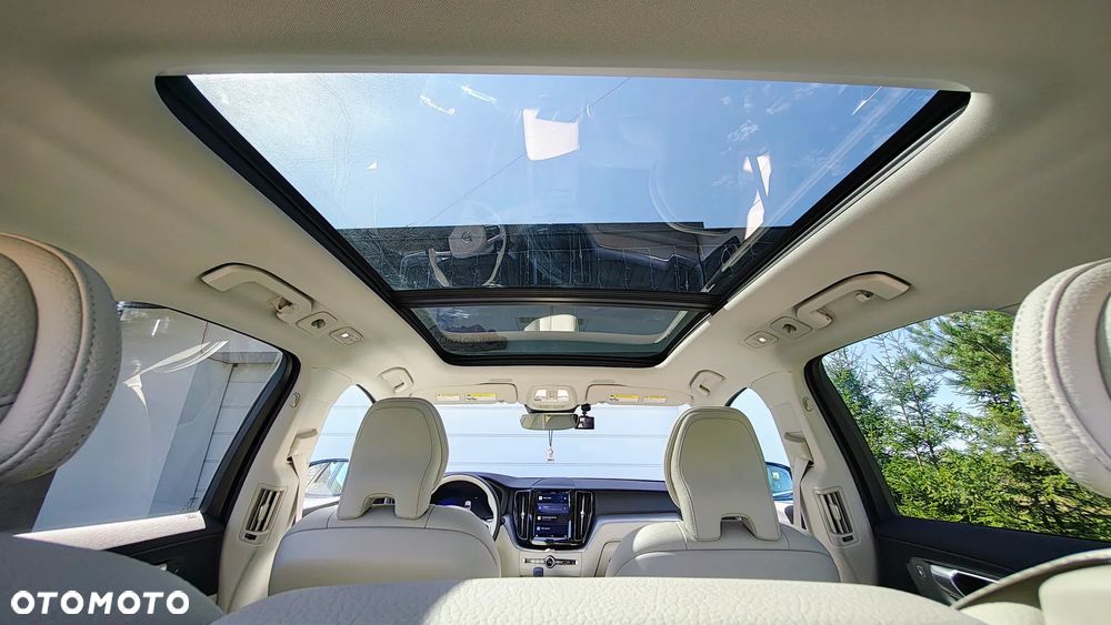 Volvo XC 60 - 24