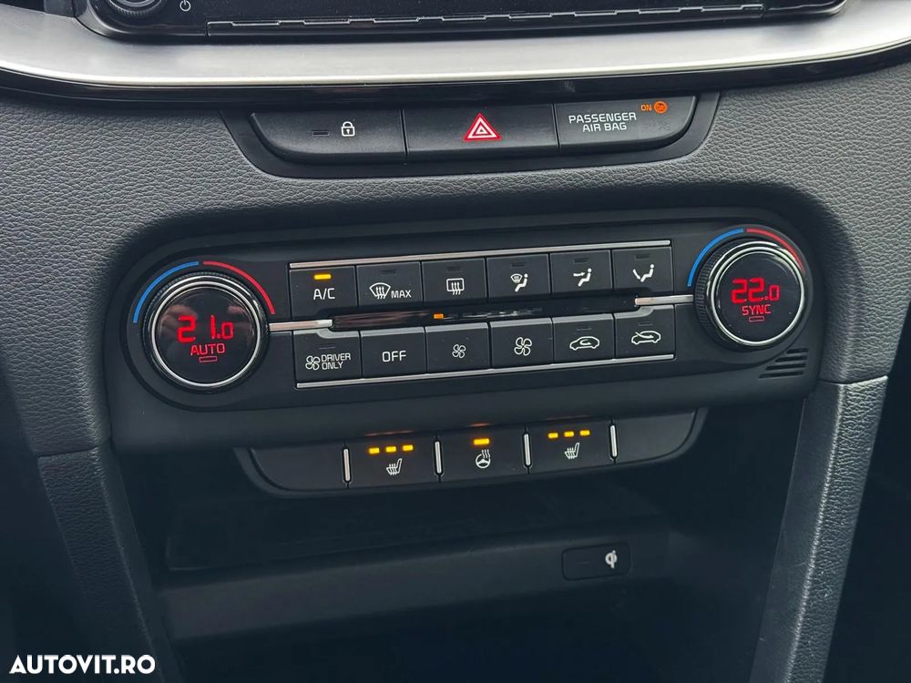 Kia Ceed 1.6 GDI DCT OPF Spirit - 12