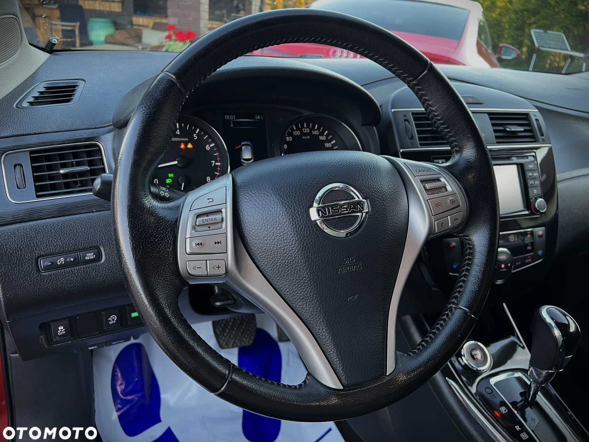 Nissan Pulsar 1.2 DIG-T Xtronic Tekna - 27