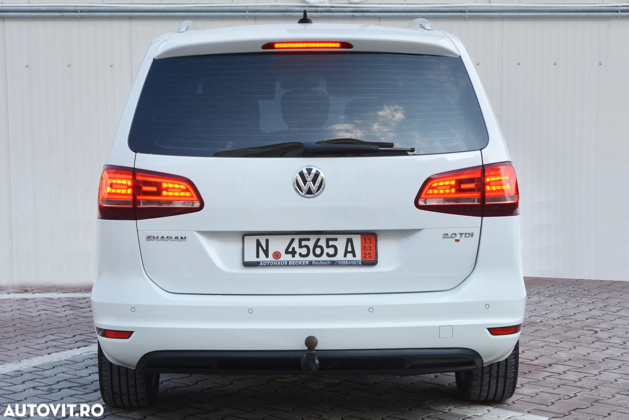 Volkswagen Sharan 2.0 TDI DSG (BlueMotion Technology) Highline - 22