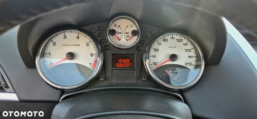 Peugeot 207 CC - 6