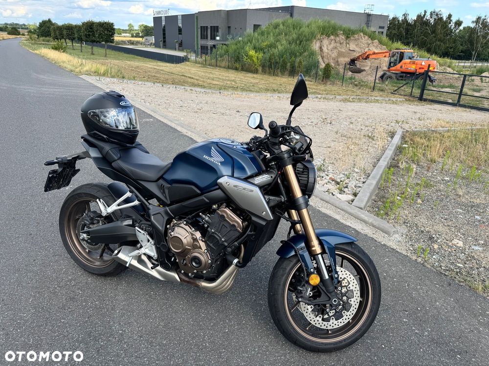 Honda CB - 1