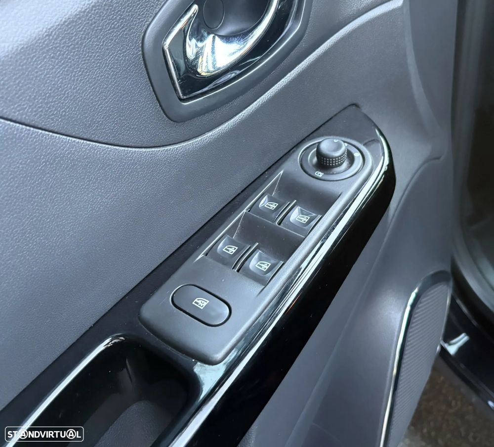 Renault Captur 0.9 TCE Exclusive - 11