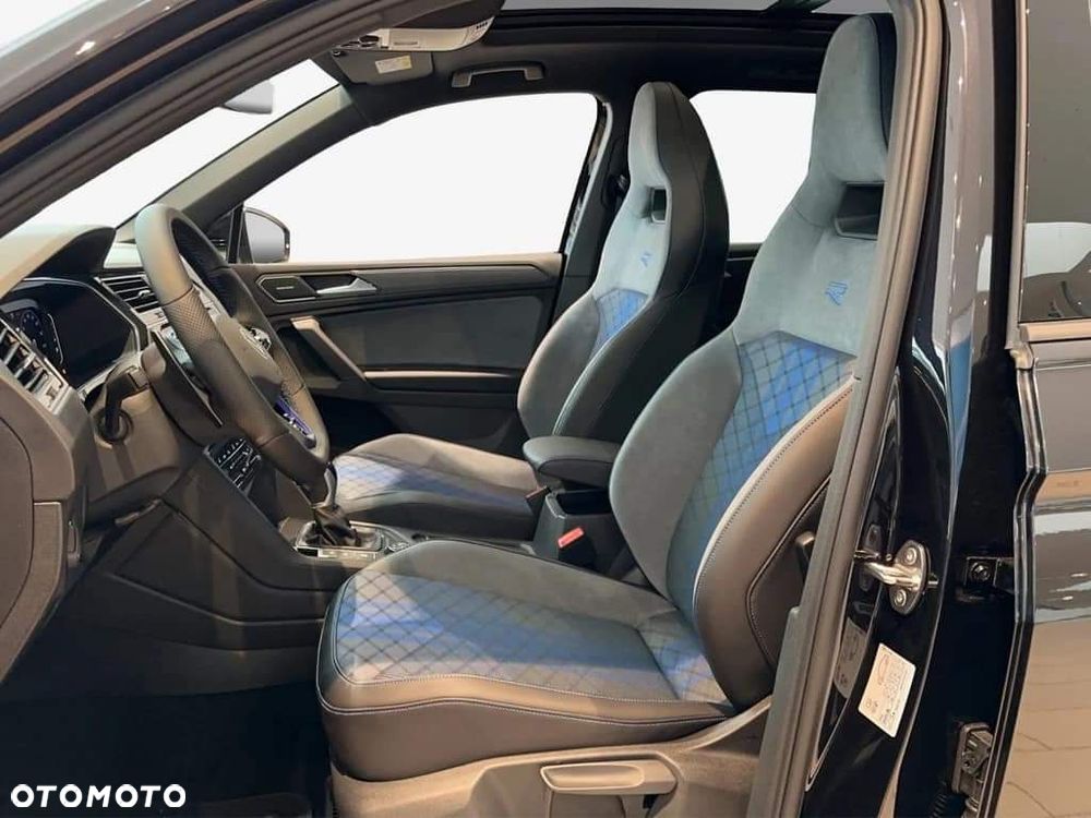 Volkswagen Tiguan - 27