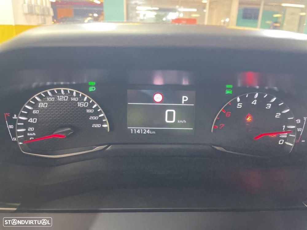 Peugeot 2008 1.5 BlueHDi Active Pack EAT8 - 3