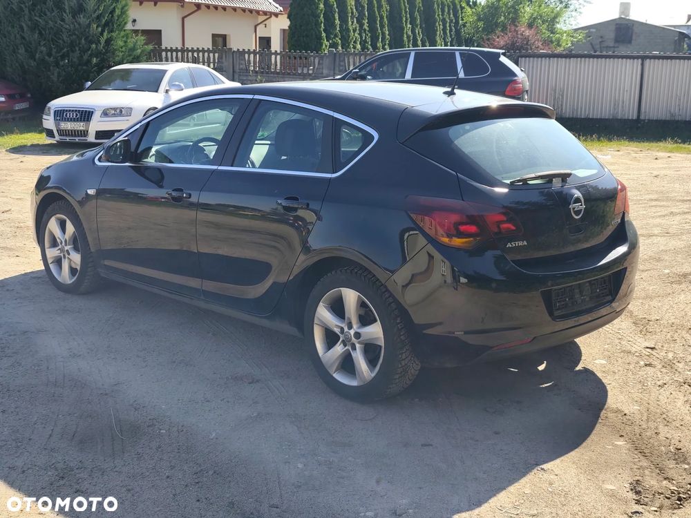 Opel Astra 1.4 ecoFLEX Sport - 4