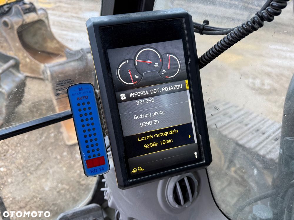 Volvo EC 250 EL - 32