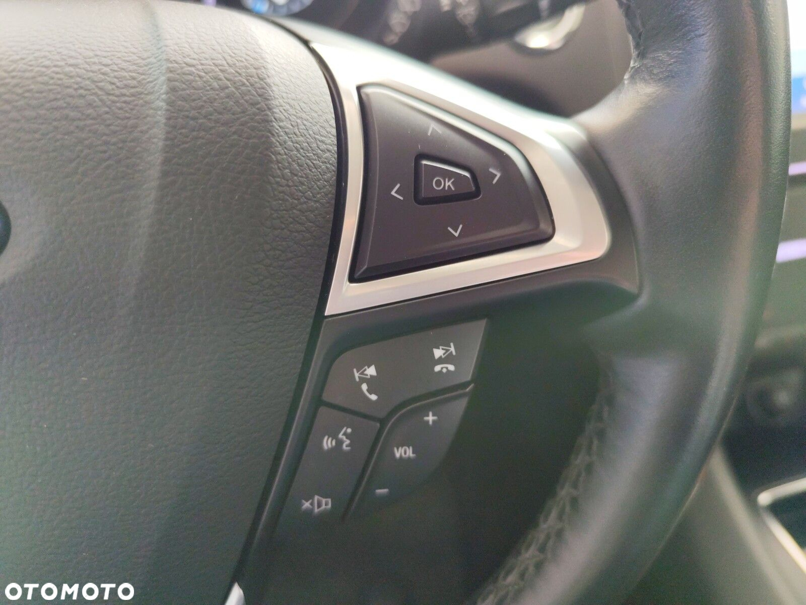 Ford Mondeo - 25