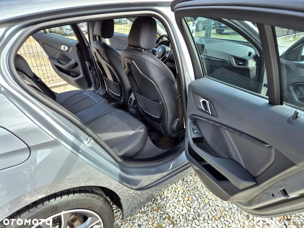BMW Seria 1 120i Sport Line - 14