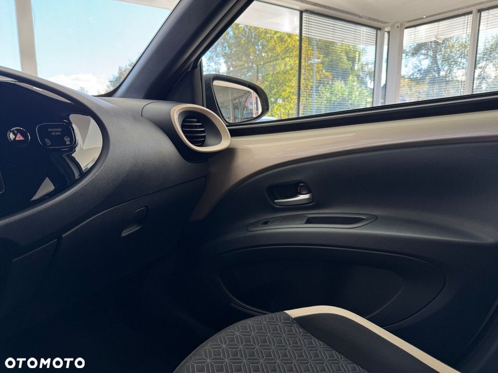 Toyota Aygo X 1.0 VVT-i Style CVT - 24