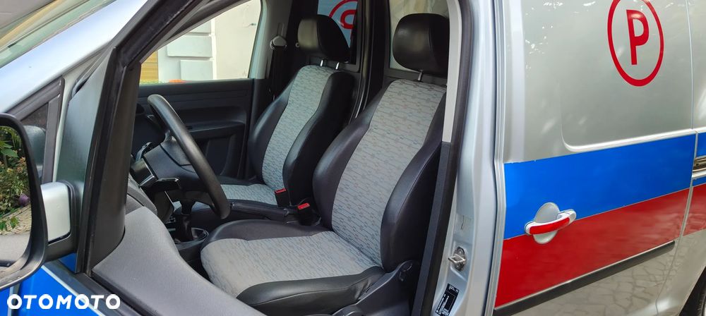 Volkswagen Caddy - 9