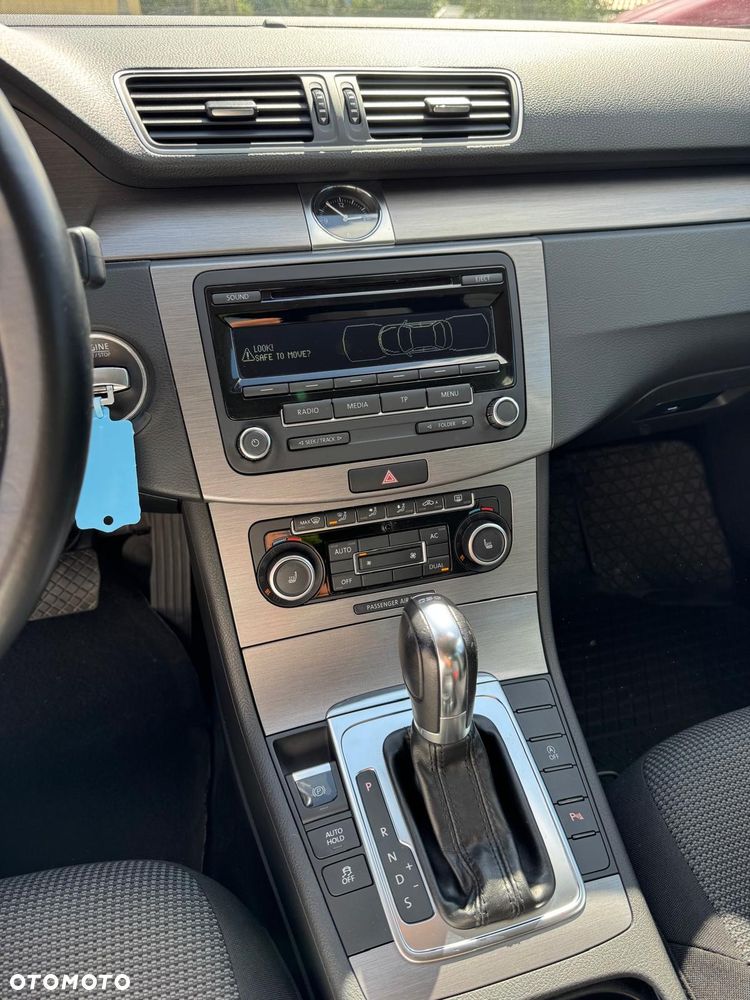 Volkswagen Passat 2.0 TDI Comfortline DSG - 9