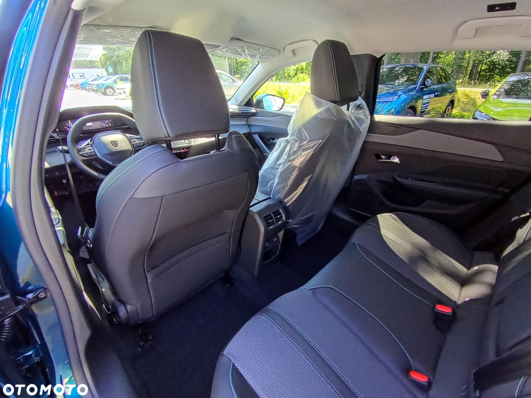 Peugeot 408 - 17