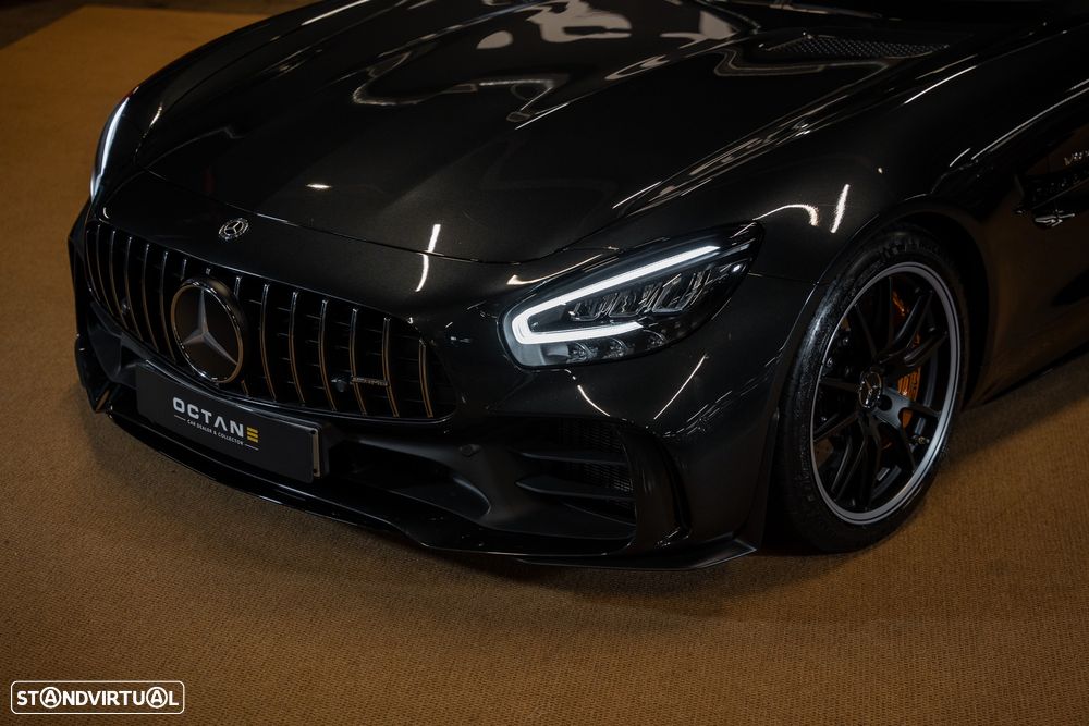Mercedes-Benz AMG GT R - 10