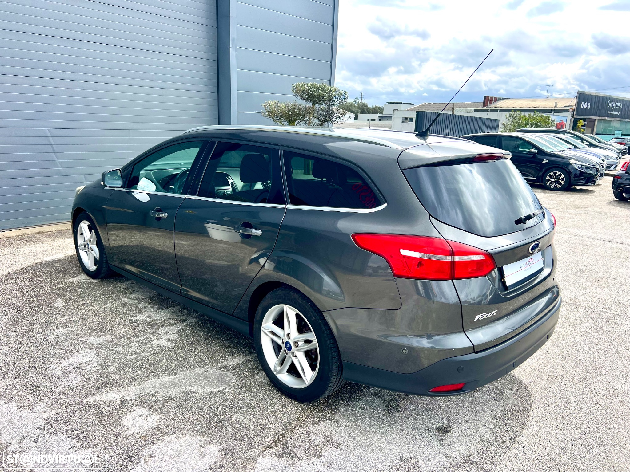 Ford Focus SW 1.0 SCTi Titanium - 8
