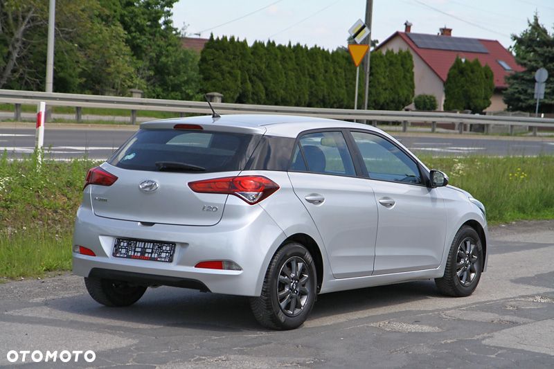 Hyundai i20 1.2 Passion Plus - 2
