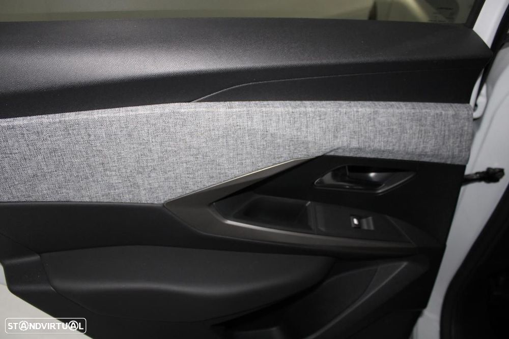Peugeot E-3008 73 kWh Allure - 13