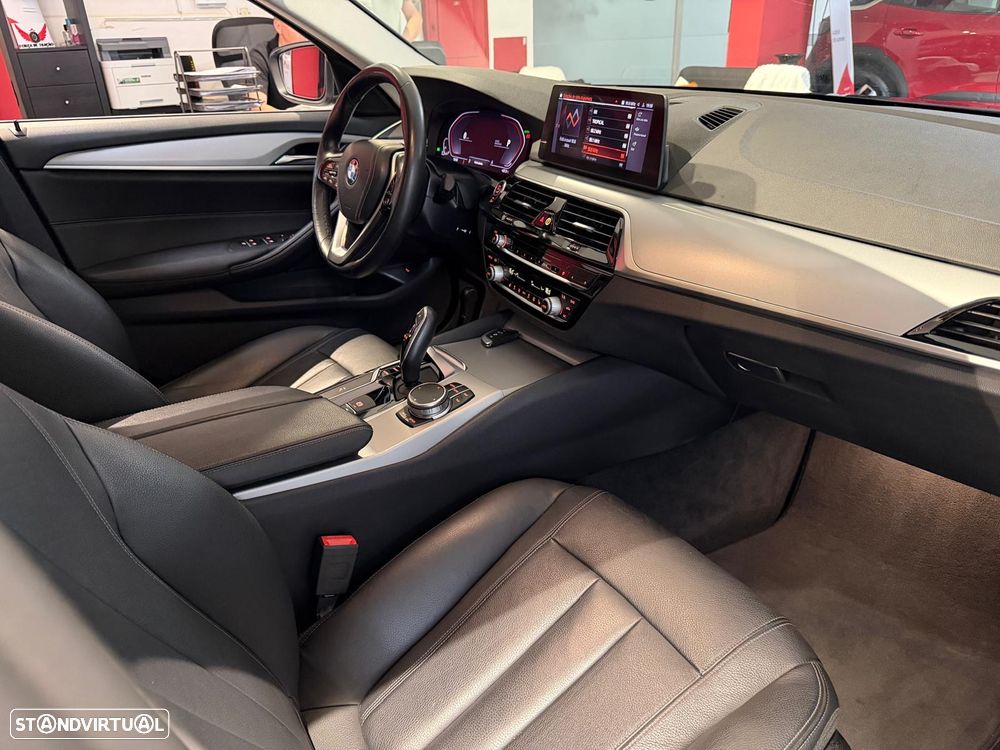 BMW 530 d xDrive Auto - 11