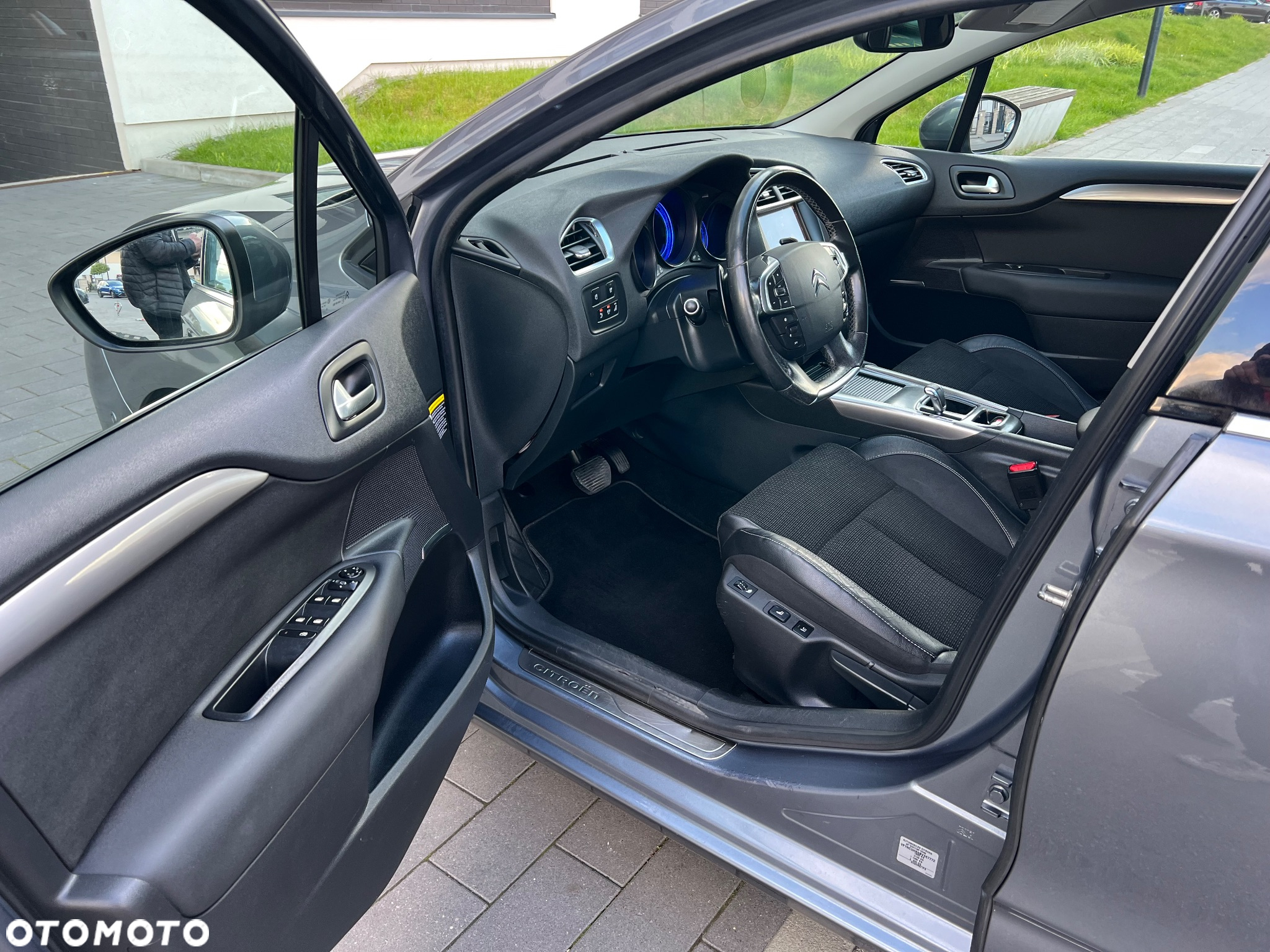 Citroën C4 1.6 e-HDi Exclusive MCP - 9